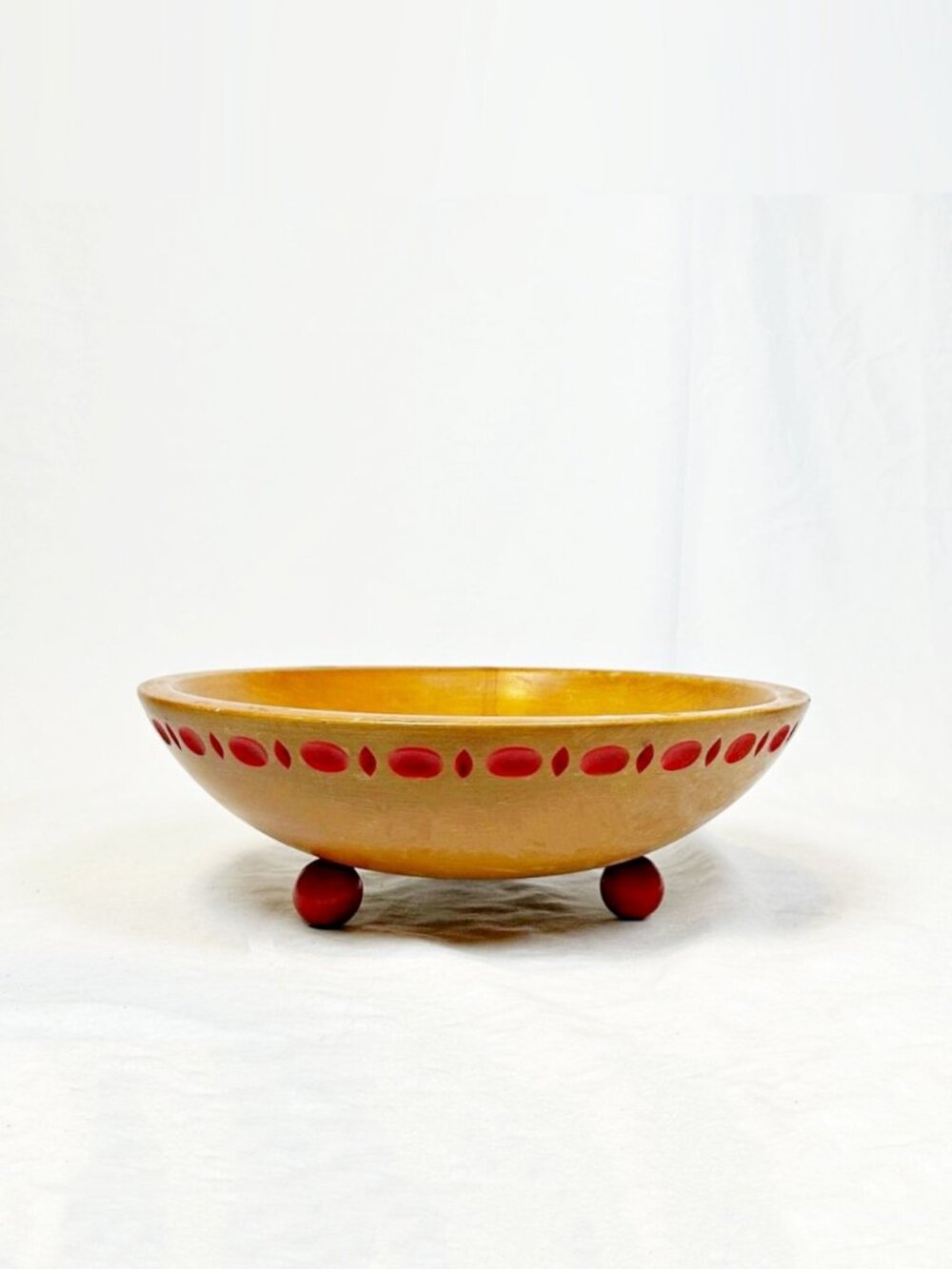 Vintage 40s Munising 11" Red Carved Design Red Ball Feet Wooden Dough Bowl